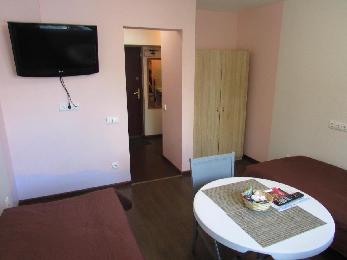 Tomik Apartamento Liepāja Exterior foto