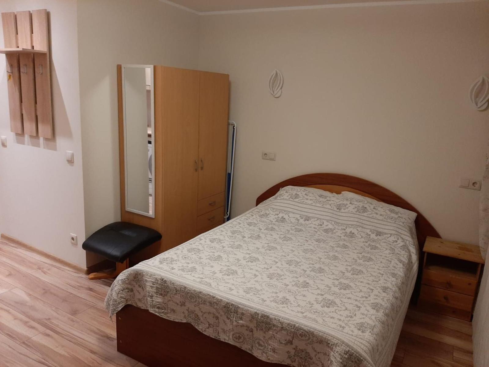 Tomik Apartamento Liepāja Exterior foto